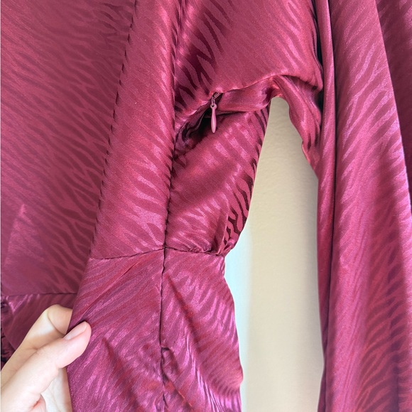 Elegant Burgundy Zara Dress - Picture 7 of 7